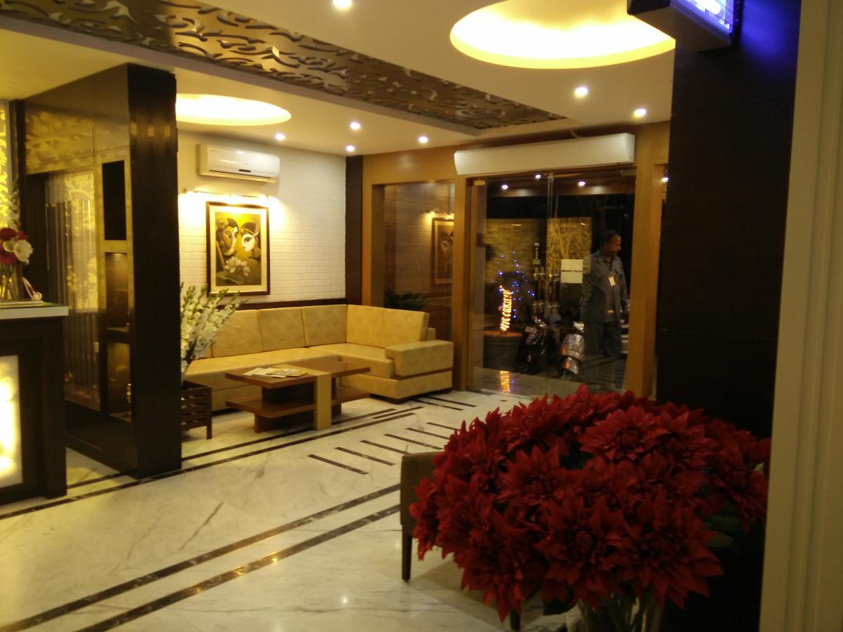 Hotel Dh Dharamshala Exteriör bild